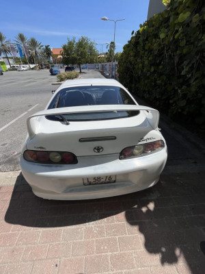 bone-stock-supra-at-store-v0-uuetee30pz4d1.jpg