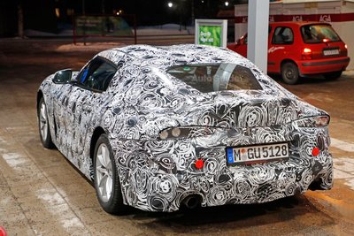 toyota-supra-spy-photos-05.jpg